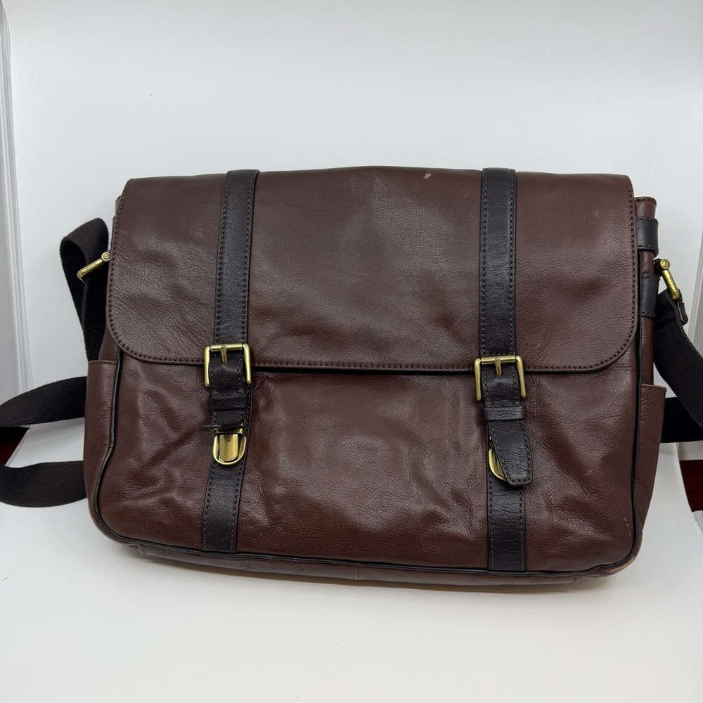 Fossil MBG9153 Estate Leather Messenger Bag Brown Laptop Crossbody